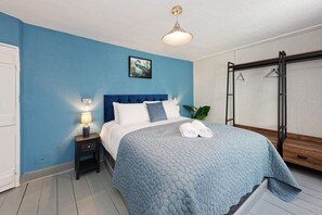 4 chambres, fer et planche à repasser, Wi-Fi gratuit, draps fournis