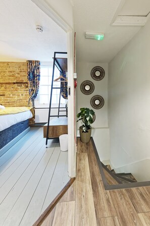 4 chambres, fer et planche à repasser, Wi-Fi gratuit