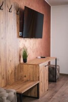 Classic Apartment | 1 bedroom, free WiFi