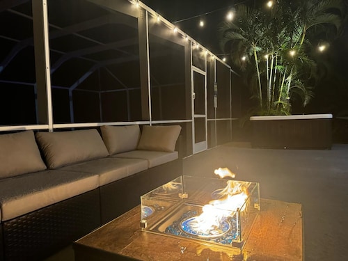 Magical Naples Retreat – 5BR, Pool, Hot Tub & More!