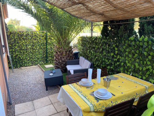 Joli Studio Cosy Classé 1 * rdc 1 salle d'eau avec jardinet ombragé privé