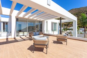 Terrace/patio - 4 Bedroom Villa in Mijas (Mijas)
