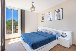 4 bedrooms, iron/ironing board, travel cot, free WiFi - 4 Bedroom Villa in Mijas (Mijas)