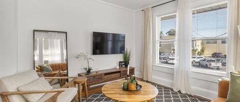 تلفزيون ذكي