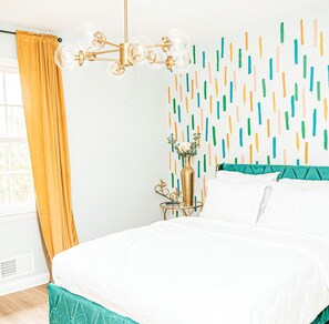 3 bedrooms, iron/ironing board, WiFi, bed sheets - Yellow Door Ranch Near Atlanta International  Airport (Fairburn)