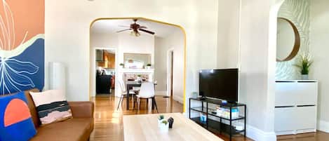 Smart TV, video games, stereo