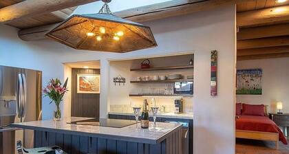 Garcia Steet Casita in the Historic District!