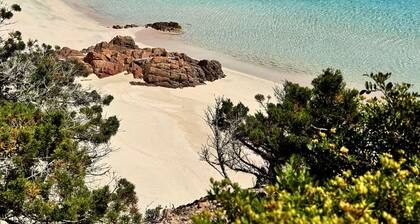 Detached Villa with private Pool and amazing Sea view