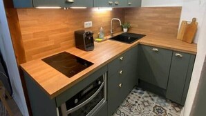 茶具/咖啡用具、冰箱、微波炉、烤箱