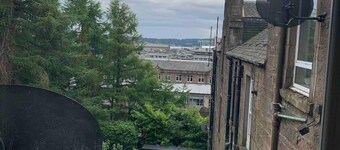 Beautiful 2-bed Study or Visit Flat