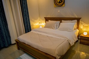 4 Schlafzimmer, Bügeleisen/Bügelbrett, WLAN, Bettwäsche