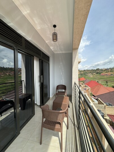 Spacious 4-Bedroom Oasis with Rooftop View - Near Kigali Airport & City Center