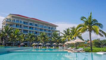 Pillow-top beds, in-room safe, individually decorated