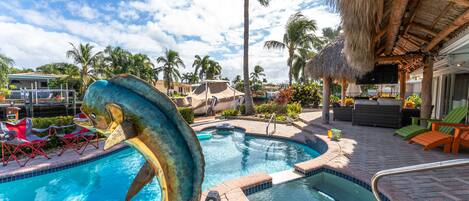 Piscine extérieure, piscine chauffée