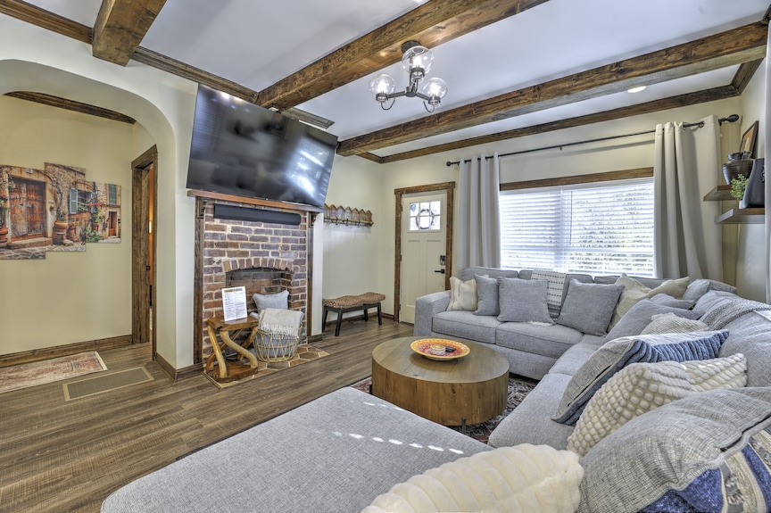 Rosewood Cottage Walk To Park Hot Tub Arcade Fire Pit Downtown 3 Min - Lookout Mountain, TN