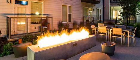 تناول الطعام بالخارج