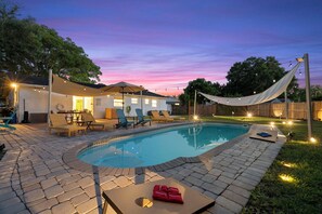 Et oppvarmet basseng