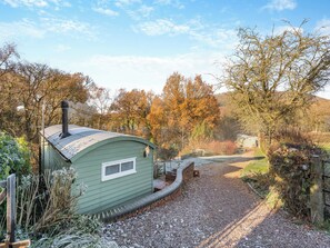 Property grounds - The Shepherds Rest - UK45532 (Leighton, near Shrewsbury)