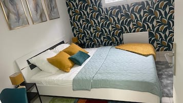 1 bedroom, WiFi, bed sheets