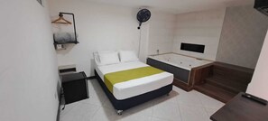 8 Schlafzimmer, WLAN, Bettwäsche