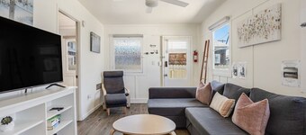 Doggy Beach Haven Sleeps 8 Free Parking