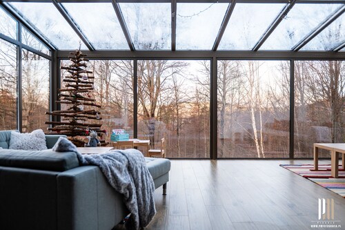 Moderne Rustieke Villa in de Bergen op een Besloten Terrein van 5000 m2