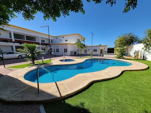 Outdoor pool, a heated pool