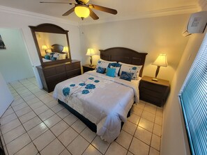 3 soverom, strykejern/-brett, wi-fi (inkludert) og sengetøy