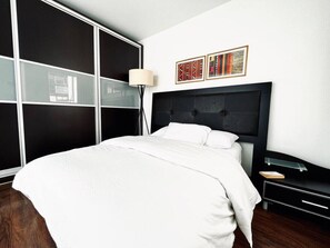 1 Schlafzimmer, Schreibtisch, Bügeleisen/Bügelbrett, kostenloses WLAN