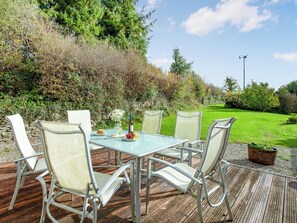 Outdoor dining - UK45541-Old Stable Cottage (Sampford Courtenay, Okehampton)