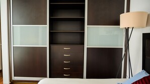 1 Schlafzimmer, Schreibtisch, Bügeleisen/Bügelbrett, kostenloses WLAN