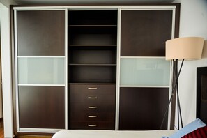 1 Schlafzimmer, Schreibtisch, Bügeleisen/Bügelbrett, kostenloses WLAN