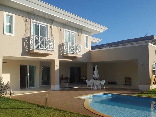 Pool - Casa de Praia no Condomínio Parque Interlagos a 50 M da Praia (Abrantes)