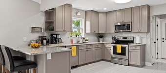 LT & Military Discount- 4 Bedroom+Office Near AFB