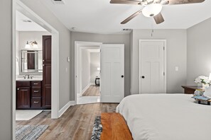 4 dormitoris, escriptori, un bressol de viatge i wifi 