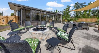 LT & Military Discount- 4 Bedroom+Office Near AFB