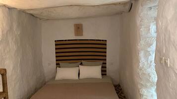 1 Schlafzimmer, BĂŒgeleisen/BĂŒgelbrett, kostenloses WLAN, BettwĂ€sche