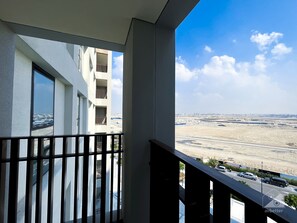 Terrace/patio - Creek Beach Dubai to Stunning 2B Apt with Balcony in Dubai Creek Harbour (Dubai)