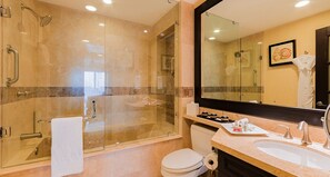 مجففات شعر، مراحيض شطف، مناشف، صابون