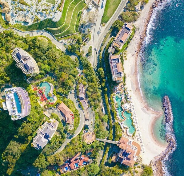 منظر من الجو على ارتفاع عالٍ