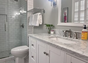 Shower, hair dryer, towels, soap - Masters 2024! Lovely home w/pool just a few miles away from The Augusta National (Augusta)