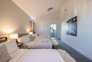 6 soverom, strykejern/-brett, reiseseng for barn og wi-fi