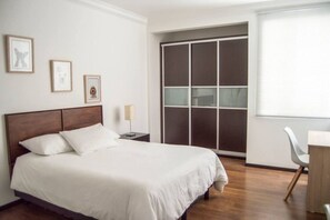 2 chambres, bureau, fer et planche à repasser, Wi-Fi gratuit