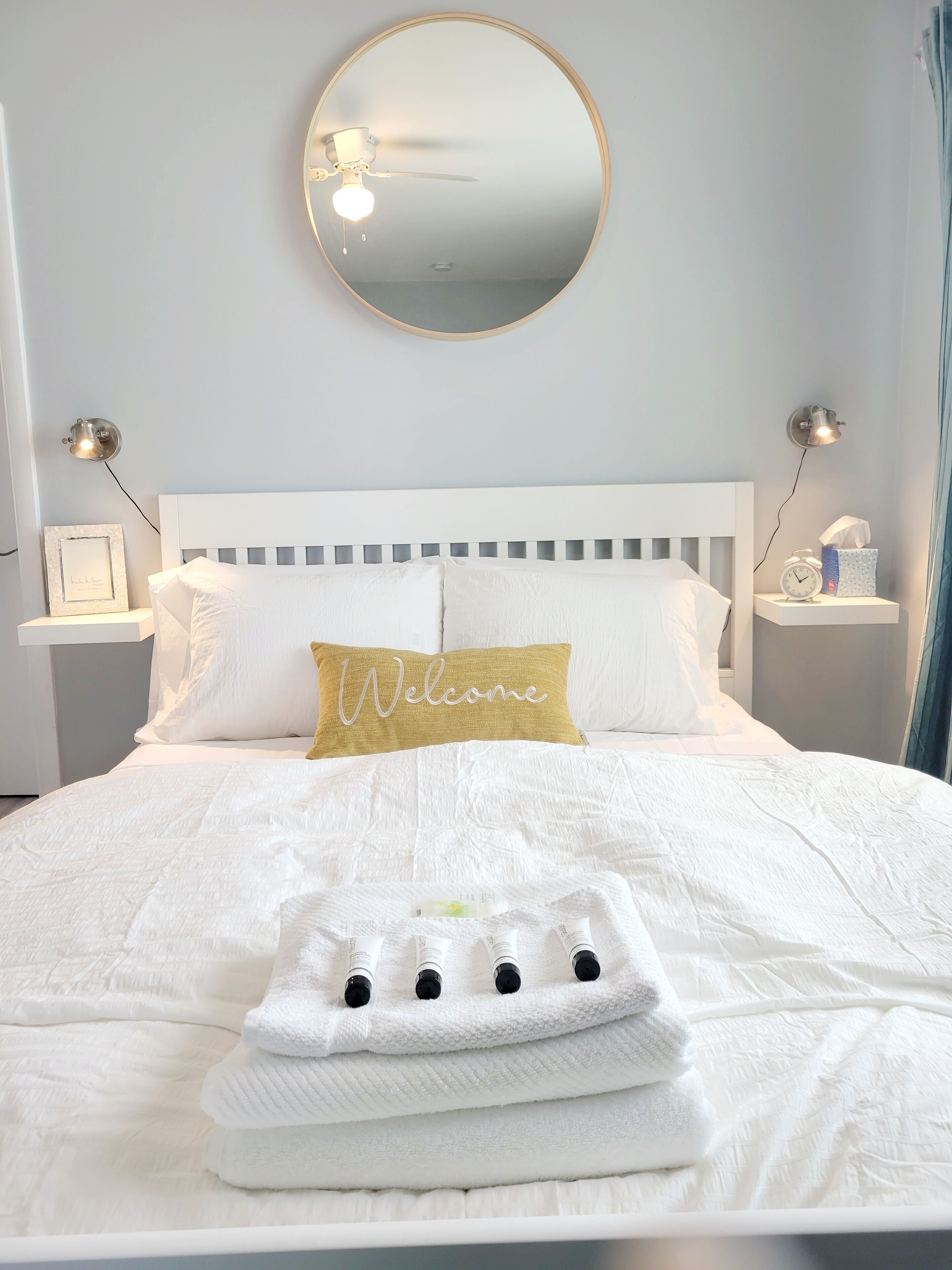 1 habitación, tabla de planchar con plancha, wifi gratis y ropa de cama 