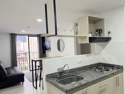 Cómodo Apt3hab Plataformas tv- Parqueadero Privado