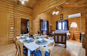Dining - Lovely home in Petrinja with sauna (Petrinja)