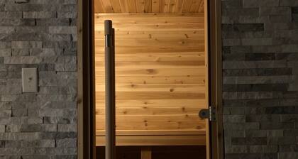 Catskills Mountain Villa With A Panoramic View.
20 minutes to Hunter and Windham