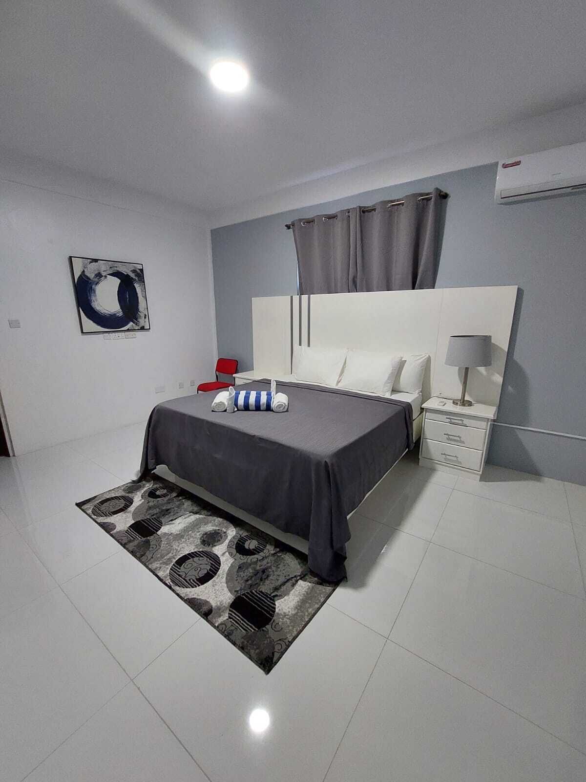 Luxury-Apartment | 3 Schlafzimmer, hochwertige Bettwaren, Bügeleisen/Bügelbrett