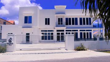 Bagian depan properti