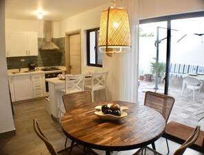Dining - Spacious 3 bedrooms town house near the beach in Bávaro, Punta Cana. (Punta Cana)